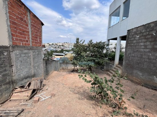 lote-venda-vila-sao-vicente-agua-vermelha--883000