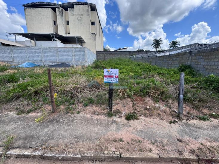 lote-venda-sao-lourenco-agua-vermelha-formiga-mg-1018163