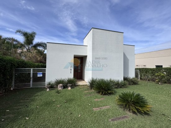 casa-venda-furnas-mangueirao-i-formiga-mg-1001344