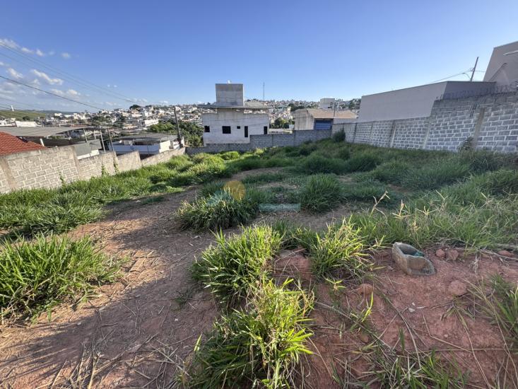 lote-venda-vila-sao-vicente-agua-vermelha-formiga-mg-1012486