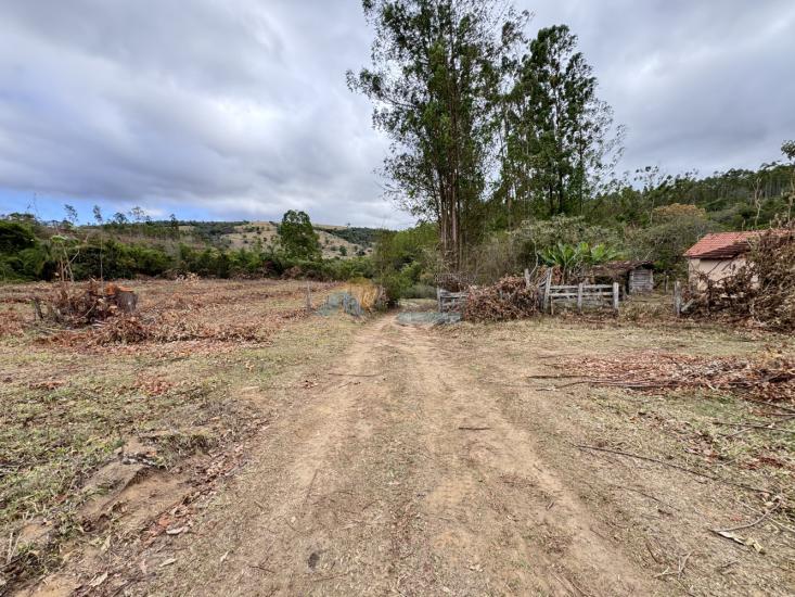 chacara-venda-fazenda-mata-dos-pereira-pedra-do-indaia-mg-1008903